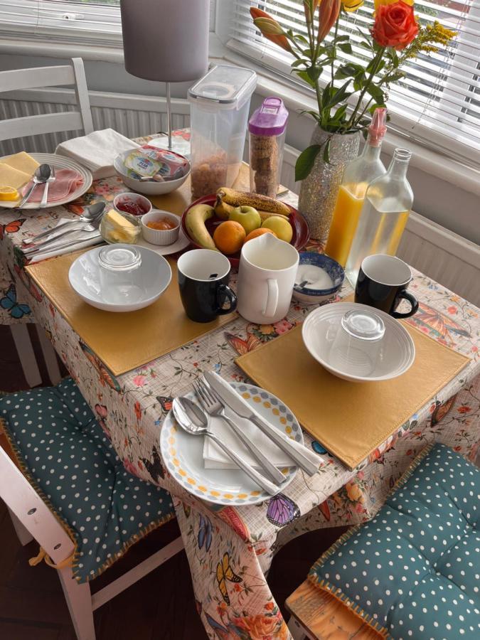 Home From Home Cosy B&B 伦敦 外观 照片